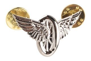 Blackinton Wheel With Two Wings Pin with Rhodium finish